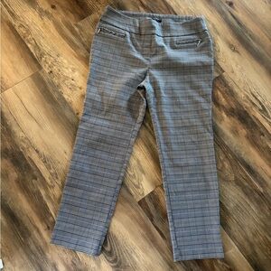 Soho Apparel Black and Gray Checkered Cropped Pants